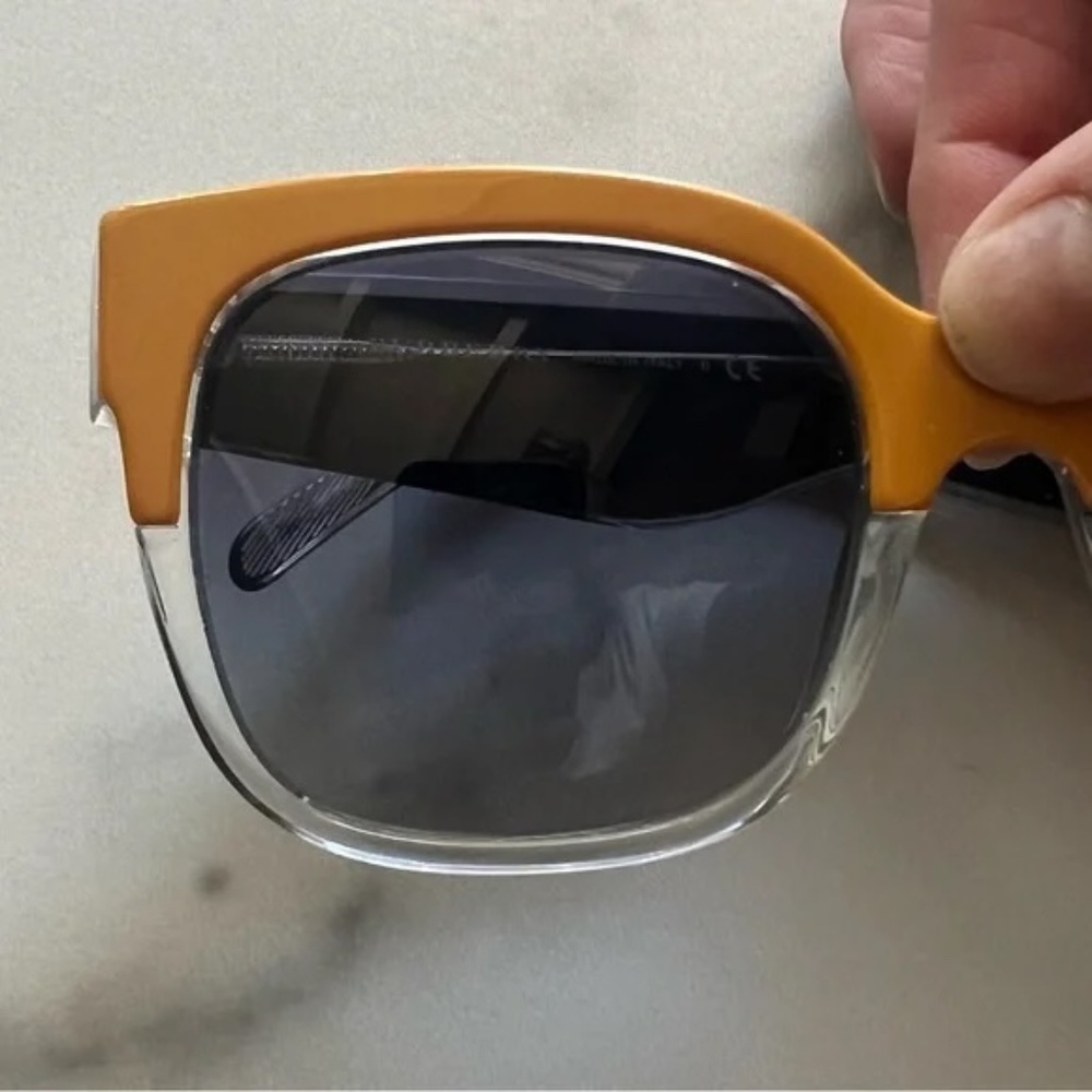100% AUTHENTIC Burberry 4271-F Ocher Transparent Sunglasses 37334L with Box - Picture 6 of 11
